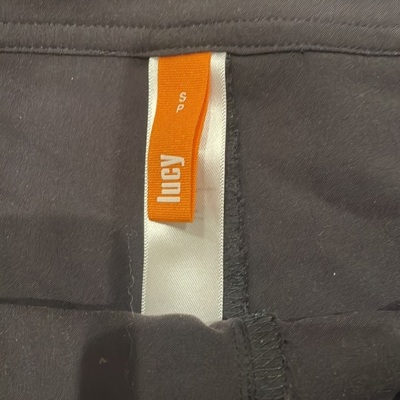 Black women’s small sport skirt - Picture 2 of 5